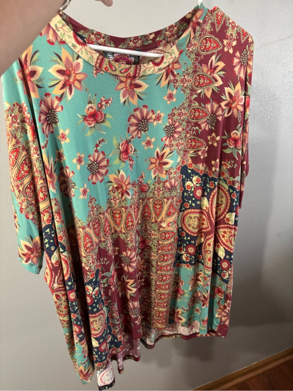 Johnny Was Teal & Burgundy Floral Patchwork Short Sleeve Top 29-30” Ptp - Picture 6 of 6